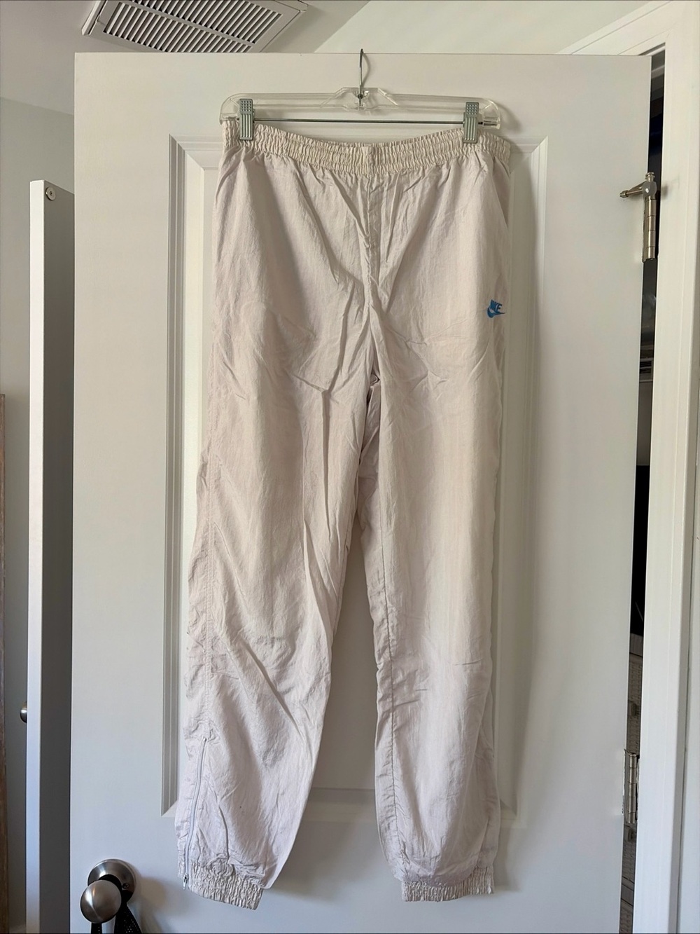 Nike Women’s Challenge Court White Tennis Track Pants with Blue Swoosh Detail S